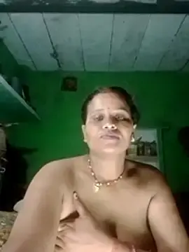 Stripchat Nude Webcam of Shivani09900