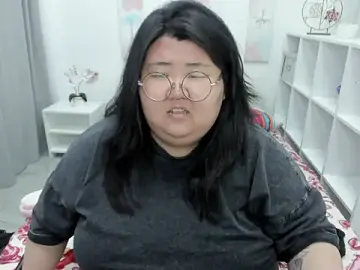 Stripchat Live Sex Cam of Nadine_asian
