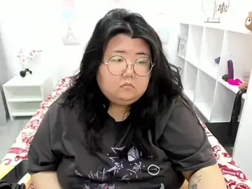 Stripchat Best Webcam of Nadine_asian