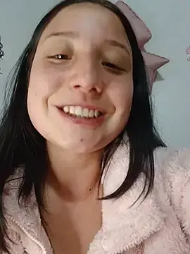 Stripchat Live Sex of mileidy0106