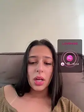 jujuarantes__2026 from stripchat