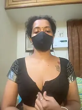 Stripchat Live Sex Cam of TeddyLover5