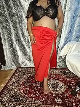 Curvy_Pooja from stripchat