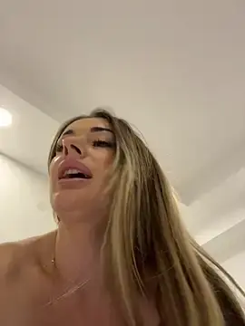 Stripchat Free Porn Cam of IsabellaEtthan