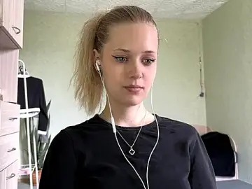 ZaidaSchwarten from stripchat