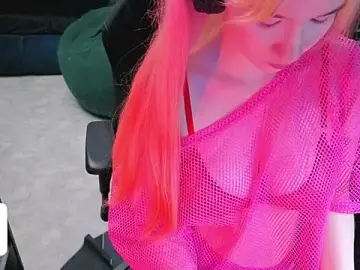 Stripchat Free Porn Cam of Maya_Viola