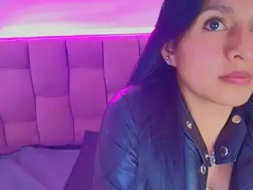 Stripchat Live Porn of Melannyy__