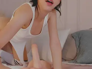 Mariapettit from stripchat