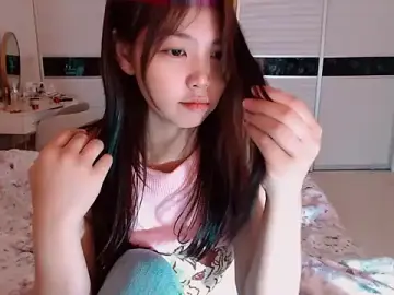 Miu1_girl from stripchat