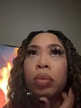 Stripchat Free Porn Cam of RenaThickAss