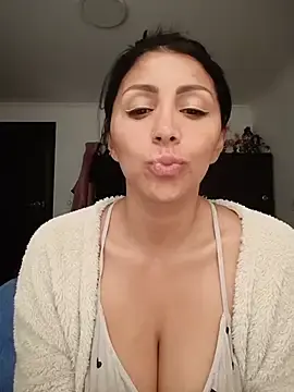 Stripchat Nude Webcam of tiffani__love