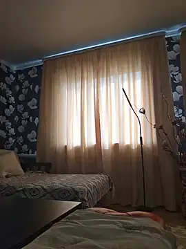 Stripchat Sex Cam of LybovNTV