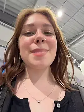Stripchat Sex Chat of lucy-joy