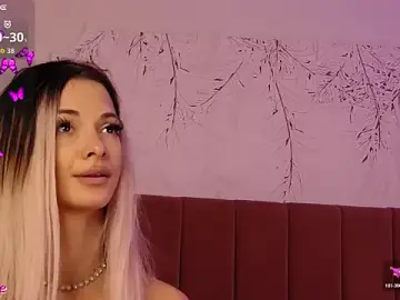 PinkySparks from stripchat