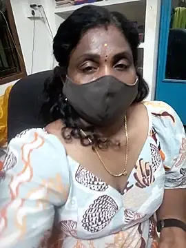 Stripchat Live Porn of Tamil_Kavitha10