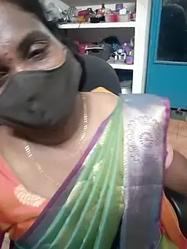 Stripchat Free Porn Cam of Tamil_Kavitha10