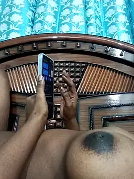 Stripchat Live Sex Cam of Rashi_hot76