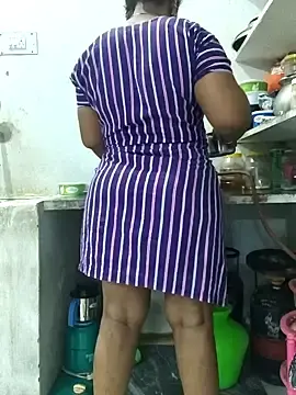 MaaliiiPonuTamil from stripchat