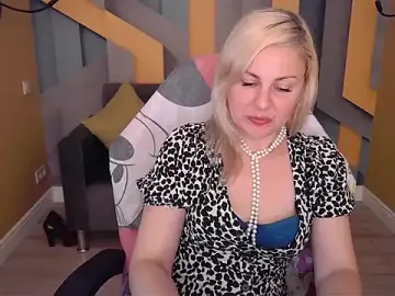 Stripchat Adult Webcam of Candy_Long