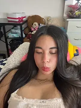 Milleradhara24 from stripchat