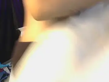 Stripchat Sex Cam of Siya_Glows