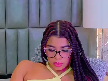 Stripchat Free Porn Cam of TiaraRosse