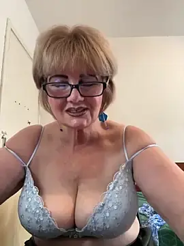 AngelBlonda from stripchat