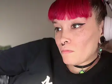 Stripchat Live Sex Cam of FRRANNKIE