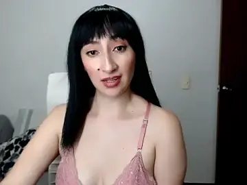 Stripchat Adult Webcam of Laura-pervert