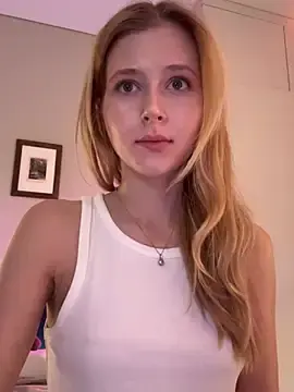 Stripchat Watch Live Sex Cams of LunaRase