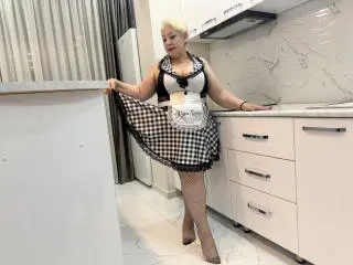 RoxanaGreatAss from xlovecam