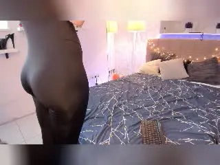 Xlovecam Best Webcam of IsabelKiss