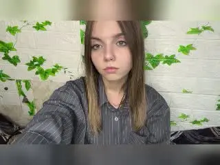Xlovecam Adult Webcam of BrigetteLaurie