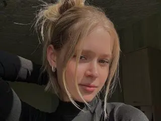 Xlovecam Live Sex Cam of LillianaWhang