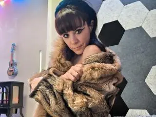 OrianaLaFrancaise from xlovecam