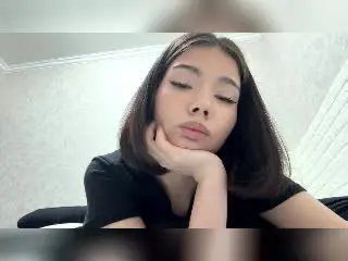 Xlovecam Nude Webcam of LaurineNghiem