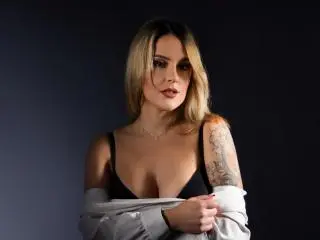 Xlovecam Live Sex Cam of MollyPretty