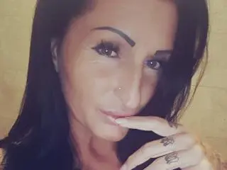 Xlovecam Live Sex of TessaWatson