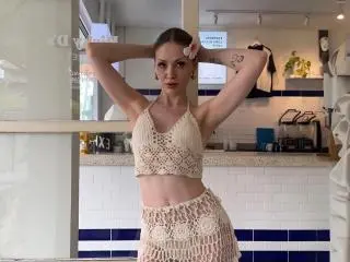 Xlovecam Free Live Porn of MegLindsay