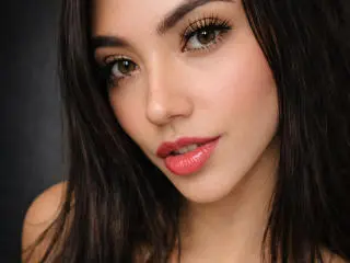Xlovecam Private Sex Chat of SofieWhite