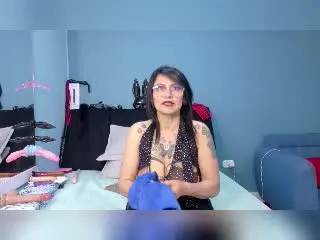 Xlovecam Live Porn of DonnaJones
