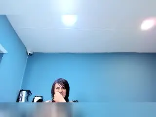 Xlovecam Free Porn Cam of DonnaJones