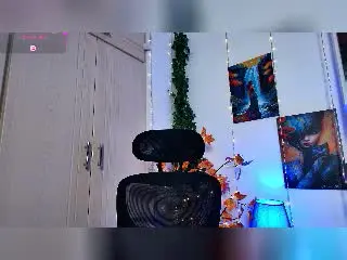 Xlovecam Sex Cam of SarahRousen