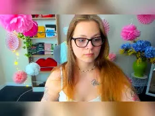 Xlovecam Watch Live Sex Cams of KarKutie