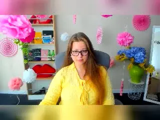 Xlovecam Live Sex of KarKutie