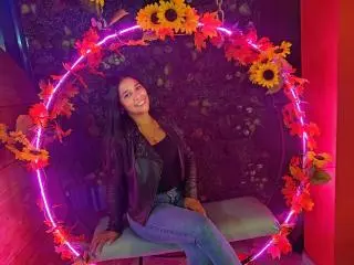 Xlovecam Adult Webcams of PauletteLoveX