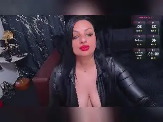 VixenSelena from xlovecam