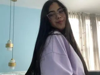 CurvyBuff from xlovecam