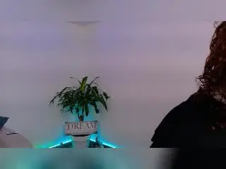 Xlovecam Watch Live Sex Cams of Drikka