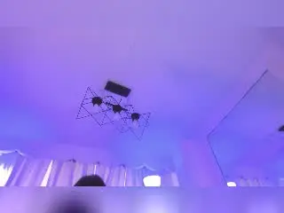 Xlovecam Sex Chat of TeylorJenkins